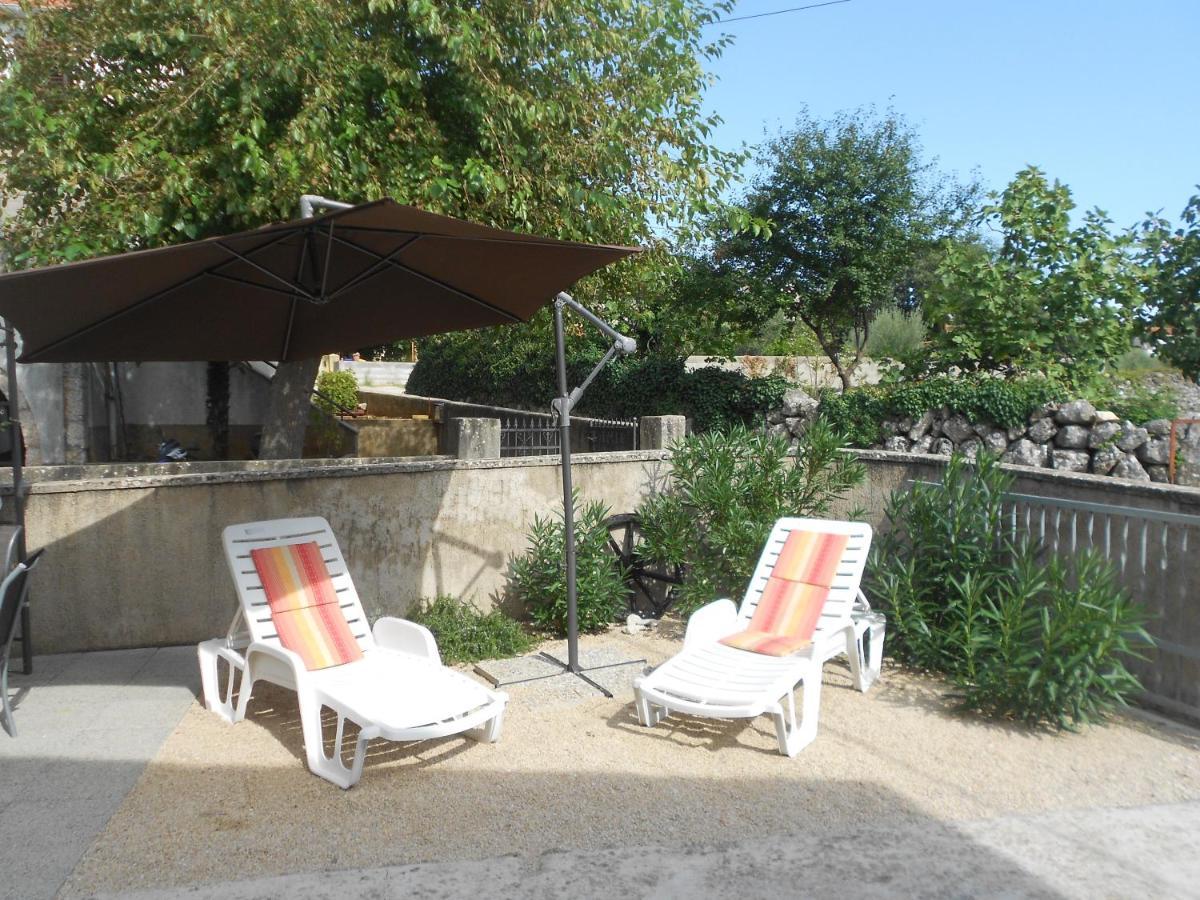 Holiday Home Mery By El-Pi Tours Malinska Kültér fotó